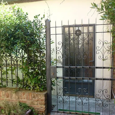La Camera In Giardino Maison d'hôtes